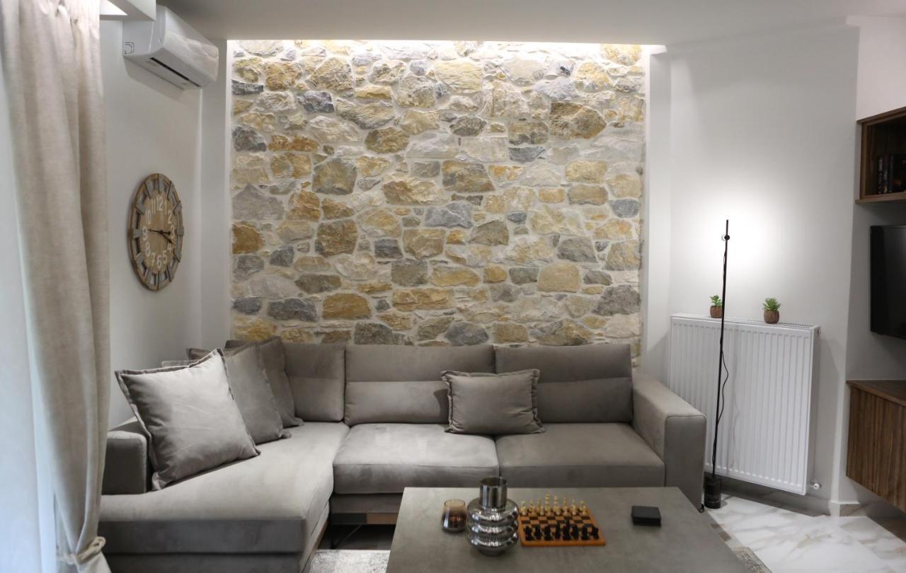 La Larissa Luxury Apartments Trekke Exteriér fotografie