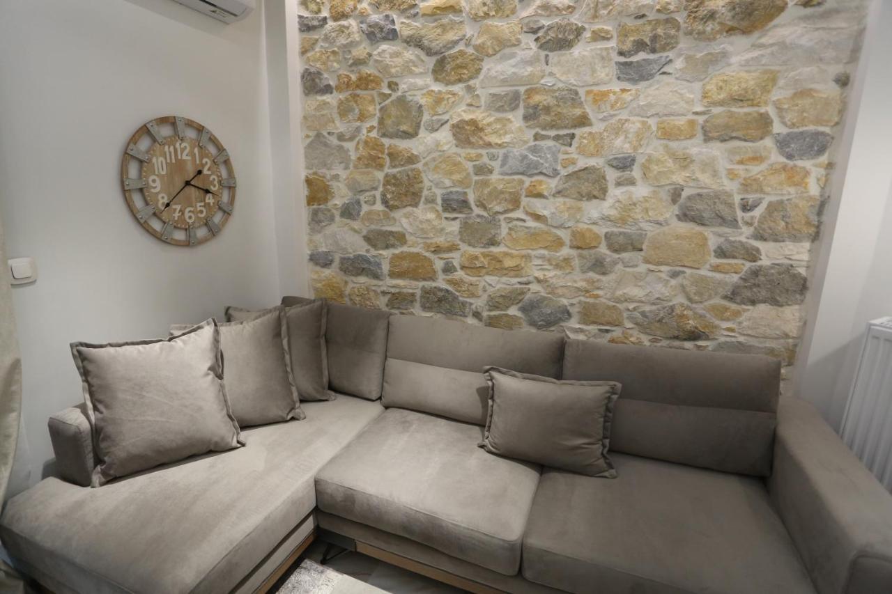 La Larissa Luxury Apartments Trekke Exteriér fotografie