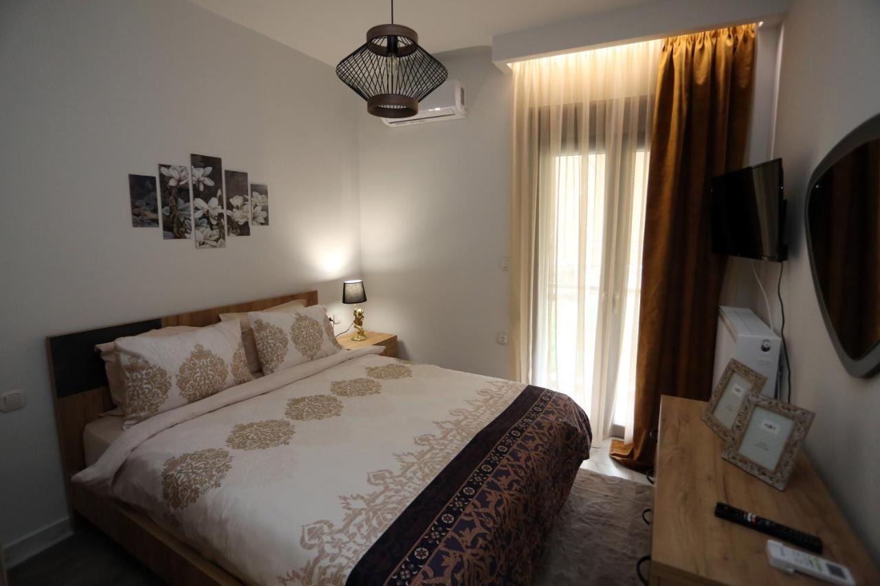 La Larissa Luxury Apartments Trekke Exteriér fotografie